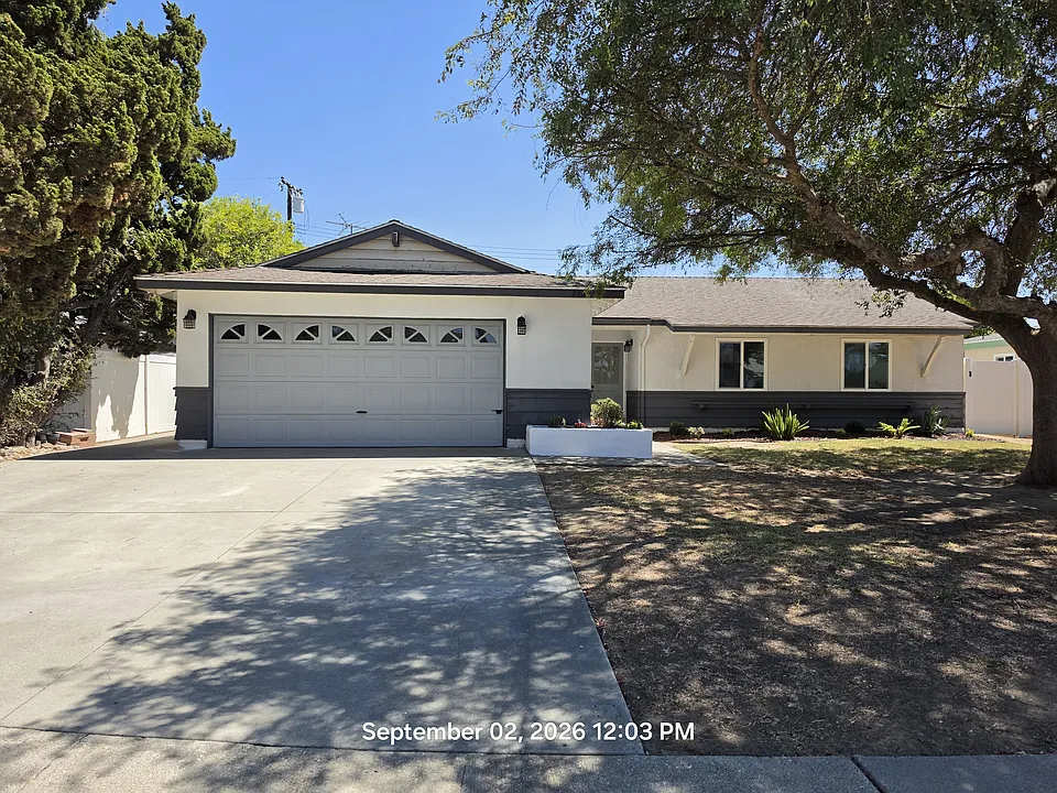 858 N Darfield Ave