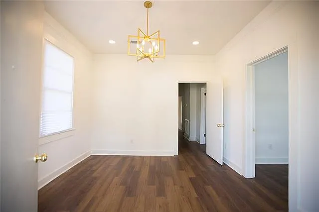 533 Maple Ave — Photo 3