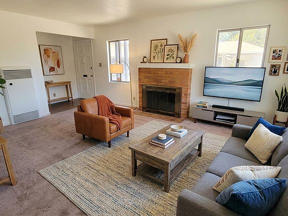 5th image of 2113 Fruitridge Rd