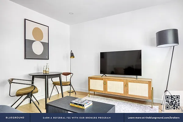 Rented by The Blueground | media 4