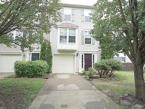 2nd image of 4528 Papillion Ct