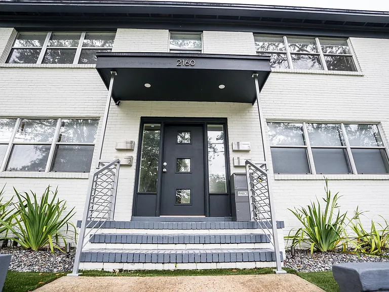 2160 Riverside Ave #2 — Photo 9