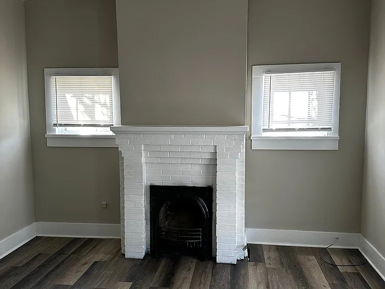 31 Franklin Ave — Photo 14