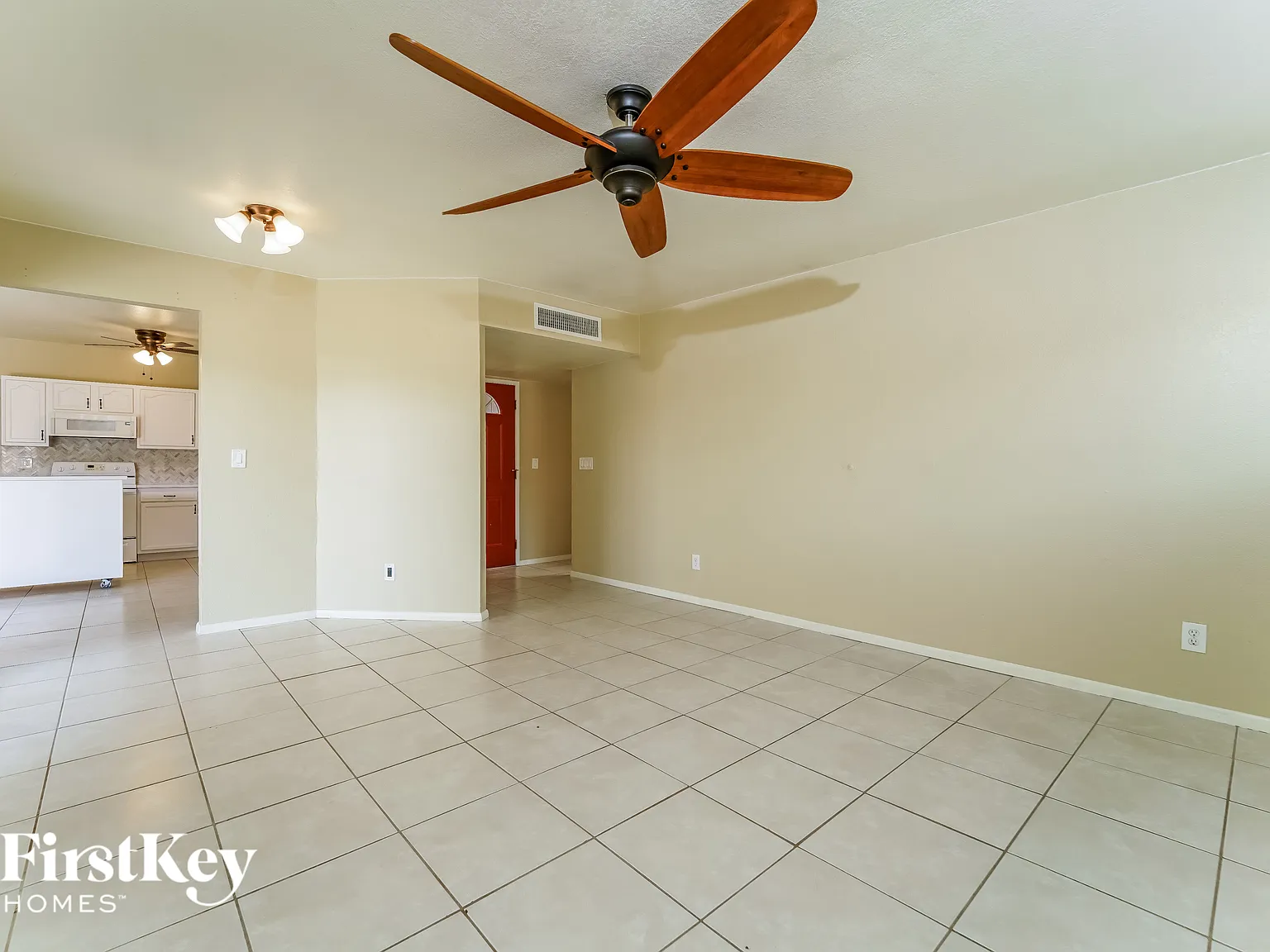 3 bed, 2.0 bath, 1359 sqft, $1,630 — Photo 3