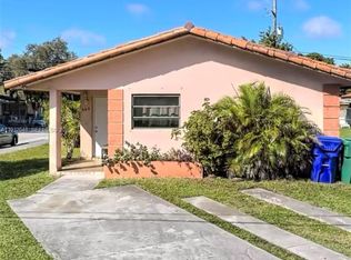 Harrisons, Miami, FL 33135