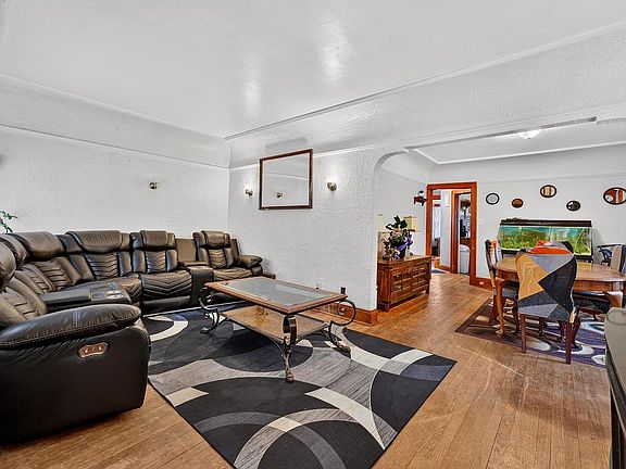 3rd image of 3328 N 44th STREET