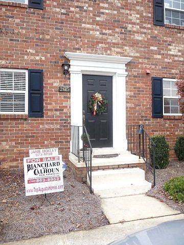 1st image of 2615 Glouster Dr