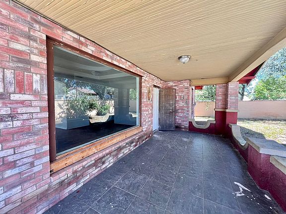 5th image of 1819 Piedra China St