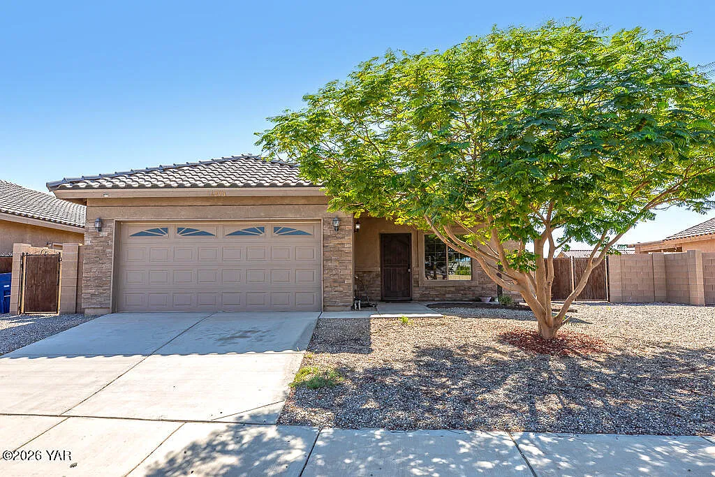 3 bed, 2.0 bath, 1413 sqft, $1,850 — Photo 1