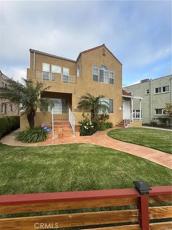 2 bed, 1800 sqft, $4,000 — Photo 2