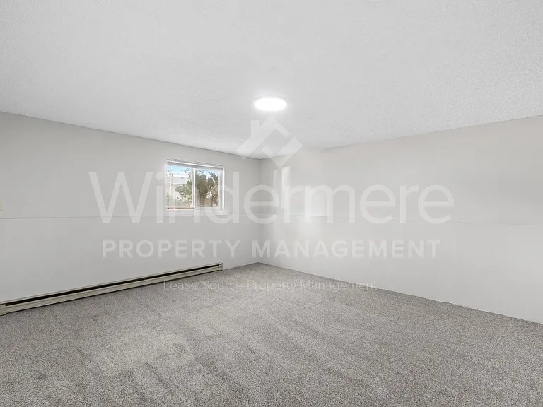 2121 S Herald Rd — Photo 19