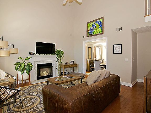 5th image of 750 Majestic Oak Dr
