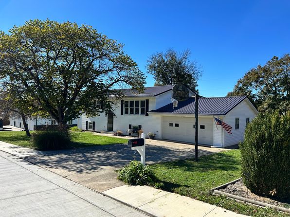 59 Deenie Dr