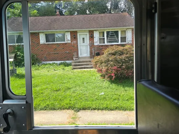 14 Cherry Rd, New Castle, DE 19720
