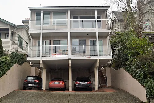 2214 14th Ave W #2 Photo 1