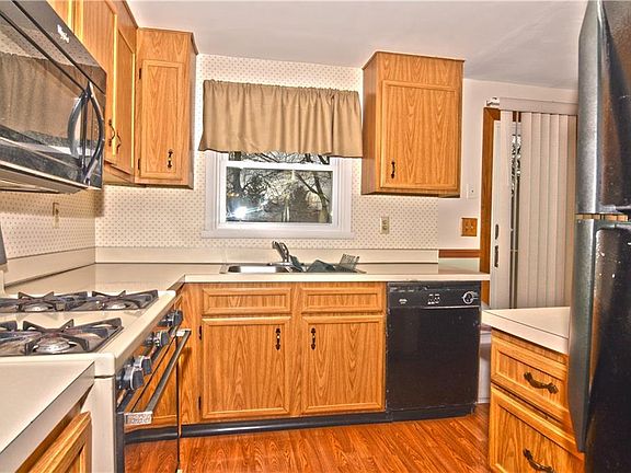 5th image of 6245 Wynmoor Dr