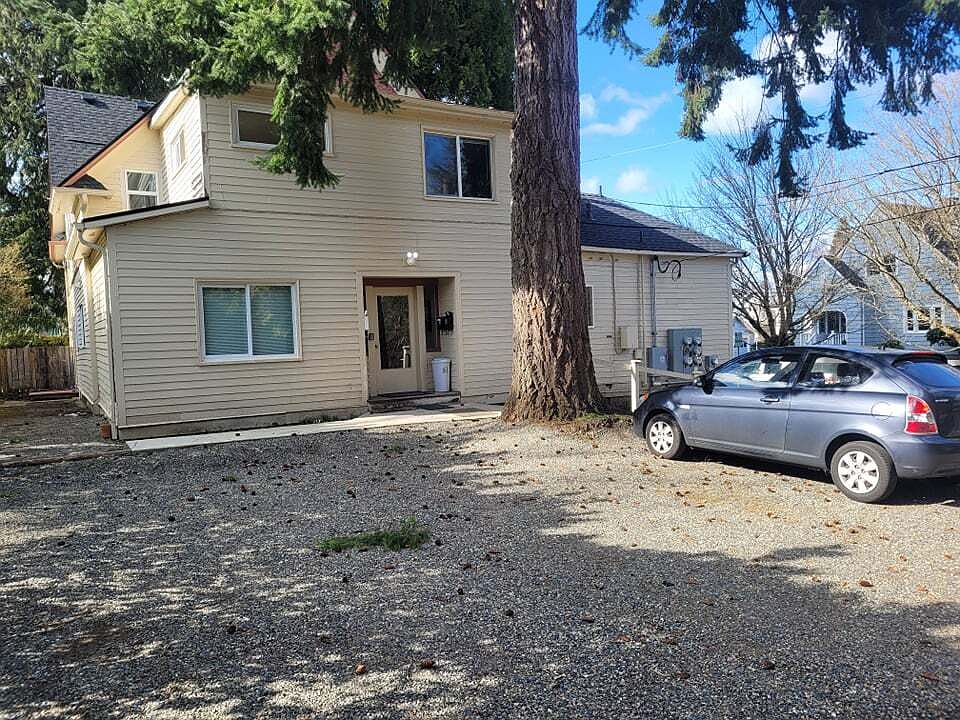 1st image of 205 19th Ave SE #5