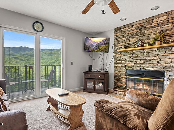 3rd image of 3710 Weber Rd APT A204