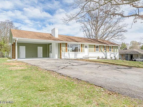 2nd image of 6006 Pamela Ln