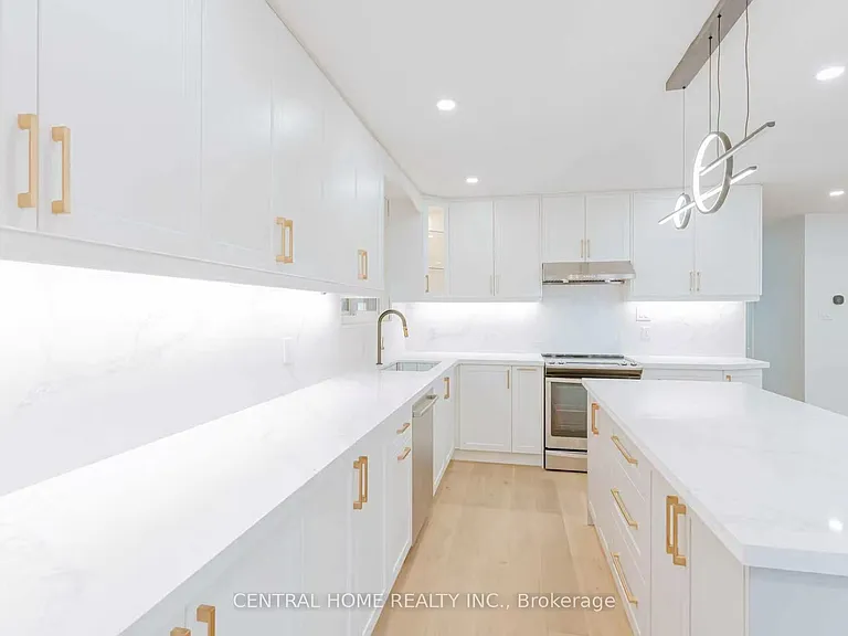 47 Sherwood Forest Dr #MAIN — Photo 9