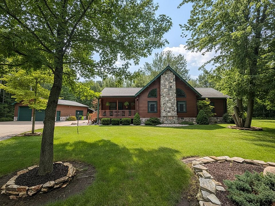1st image of 1765 Birch Dr