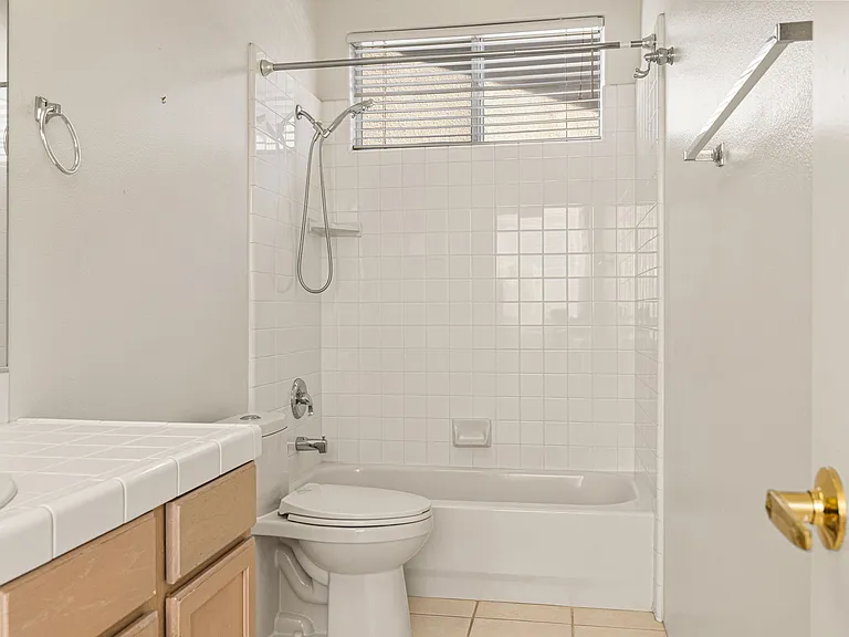 18 Tucson Cir — Photo 27