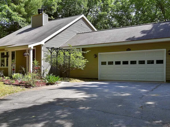 4454 E Timberwood Dr, Traverse City, MI 49686