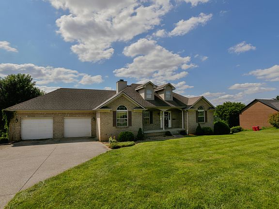 2nd image of 221 View Point Dr
