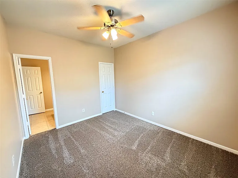 15423 Fir Woods Ln — Photo 19