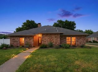 638 Park Ln, Highland Village, TX 75077