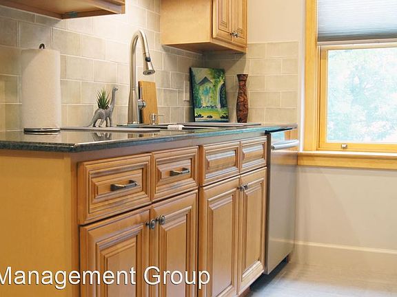 3rd image of 1392 Amherst St #14