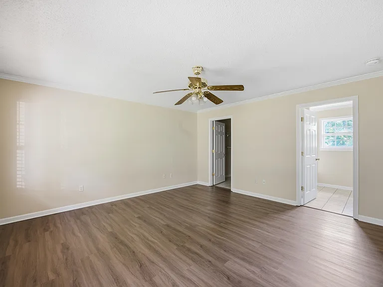 124 Summitt St #124 — Photo 13