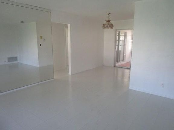 2nd image of 300 NW 24th Court