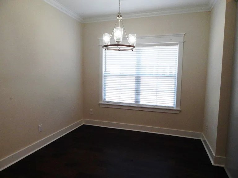 3750 Tetbury St — Photo 3
