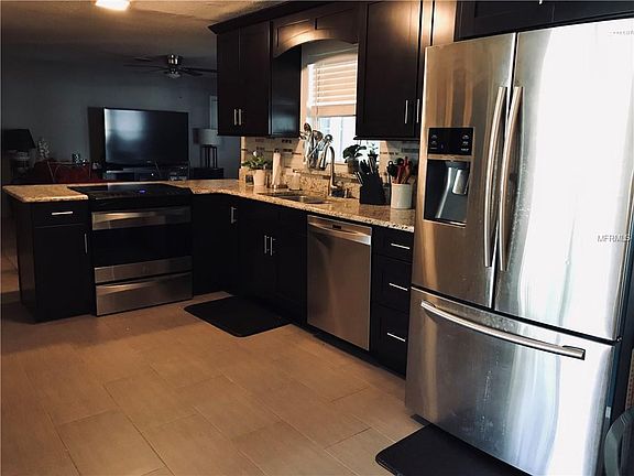 4th image of 10575 Jane Eyre Dr