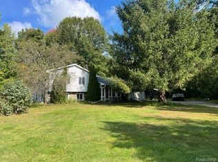 6318 Rynn Rd, North Street, MI 48049