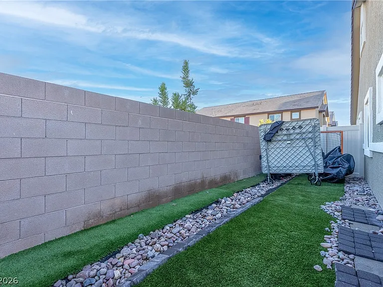 7890 Aurora Sky St #2 — Photo 45