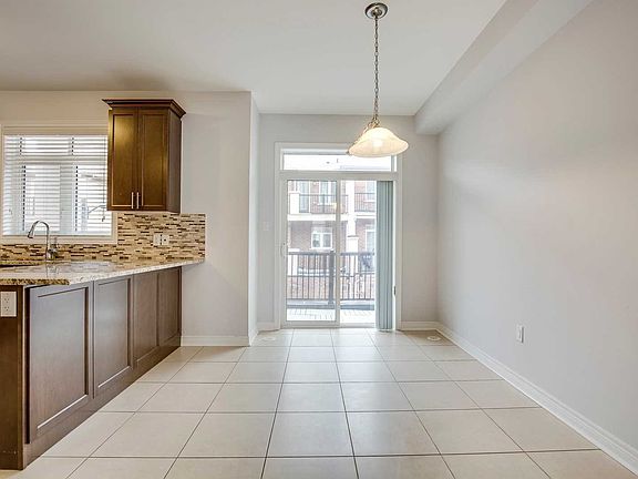 5th image of 3074 Eberly Woods Dr