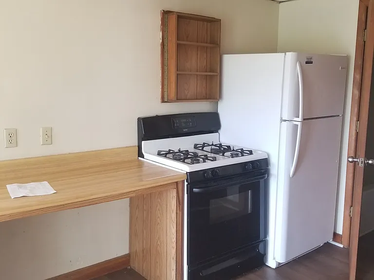 125 Lorentz Ave #C — Photo 2