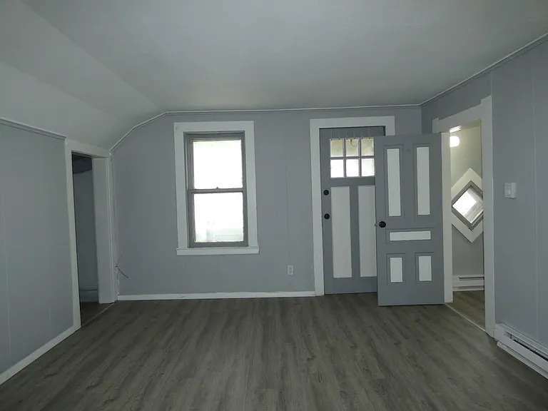 237 Yondota St #B — Photo 13
