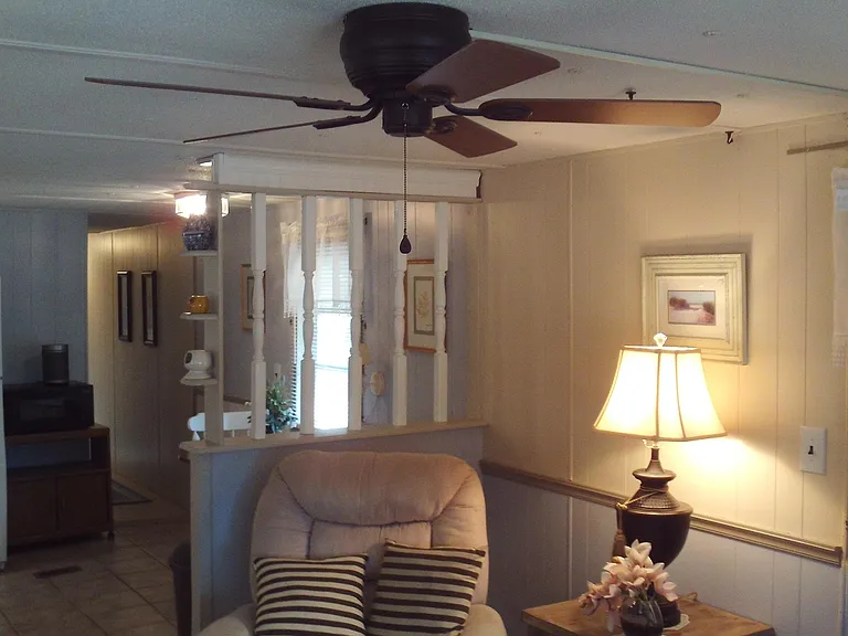 9240 Erma Rd — Photo 5