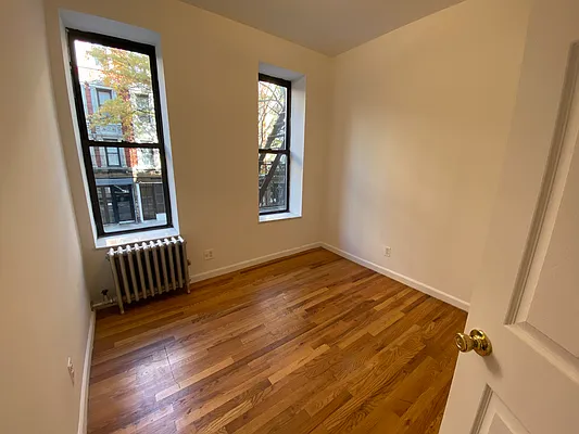 Rented by GreenVill Real Estate LLC | media 8