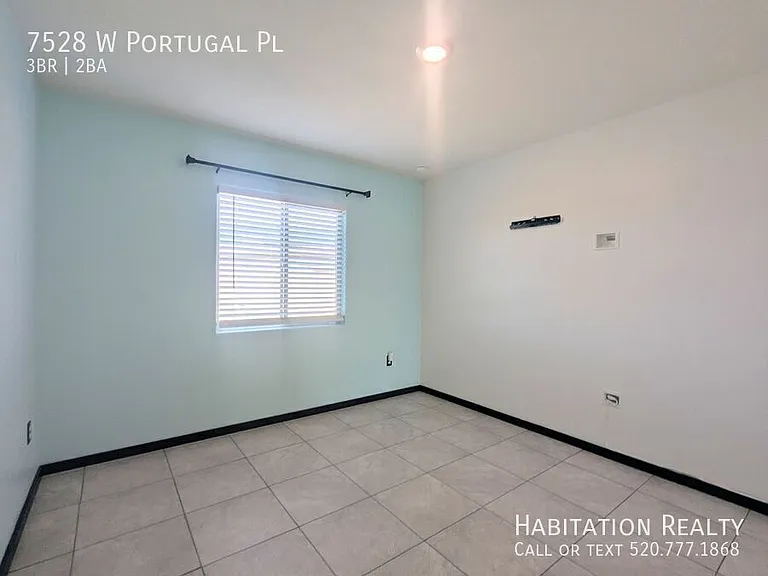 7528 W Portugal Pl — Photo 11