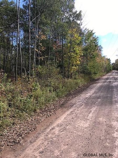 5th image of 000 KARLAU Road