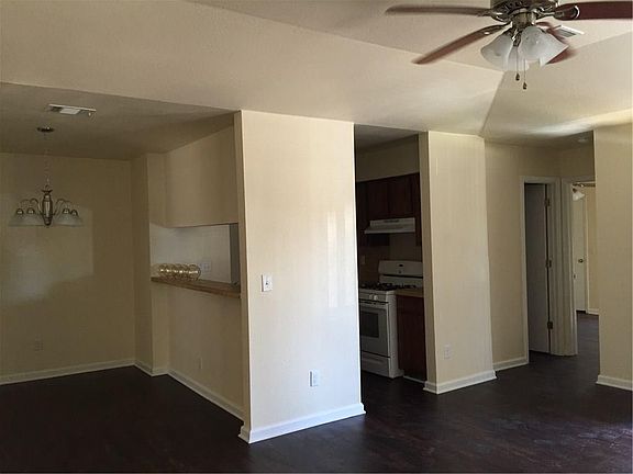 5th image of 11608 April Dr APT A