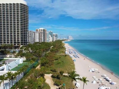 9601 Collins Ave Penthouse 403, Miami Beach, FL, 33154