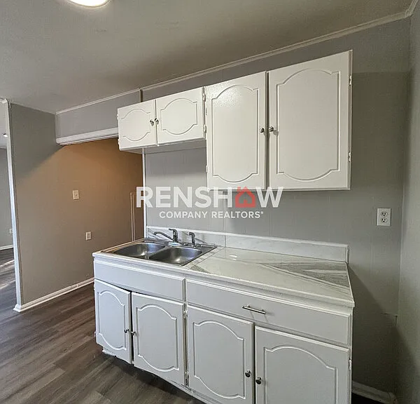 3240 Madewell St — Photo 9