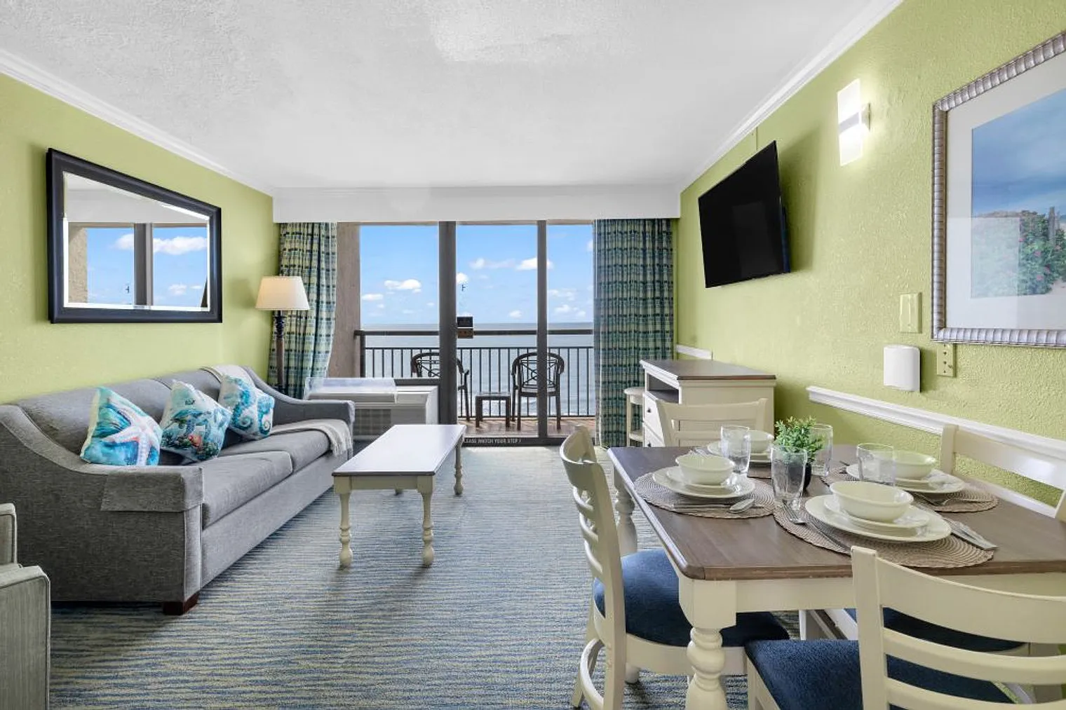 Studio, 1.0 bath, 548 sqft, $2,704 — Photo 1