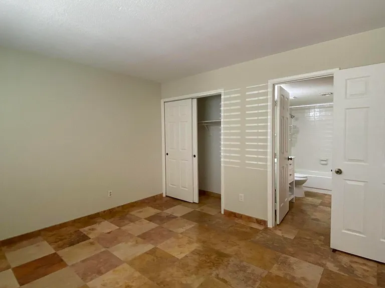 4014 E Cortez St — Photo 26