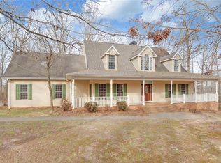 242 Pristine Cv, Hartwell, GA 30643